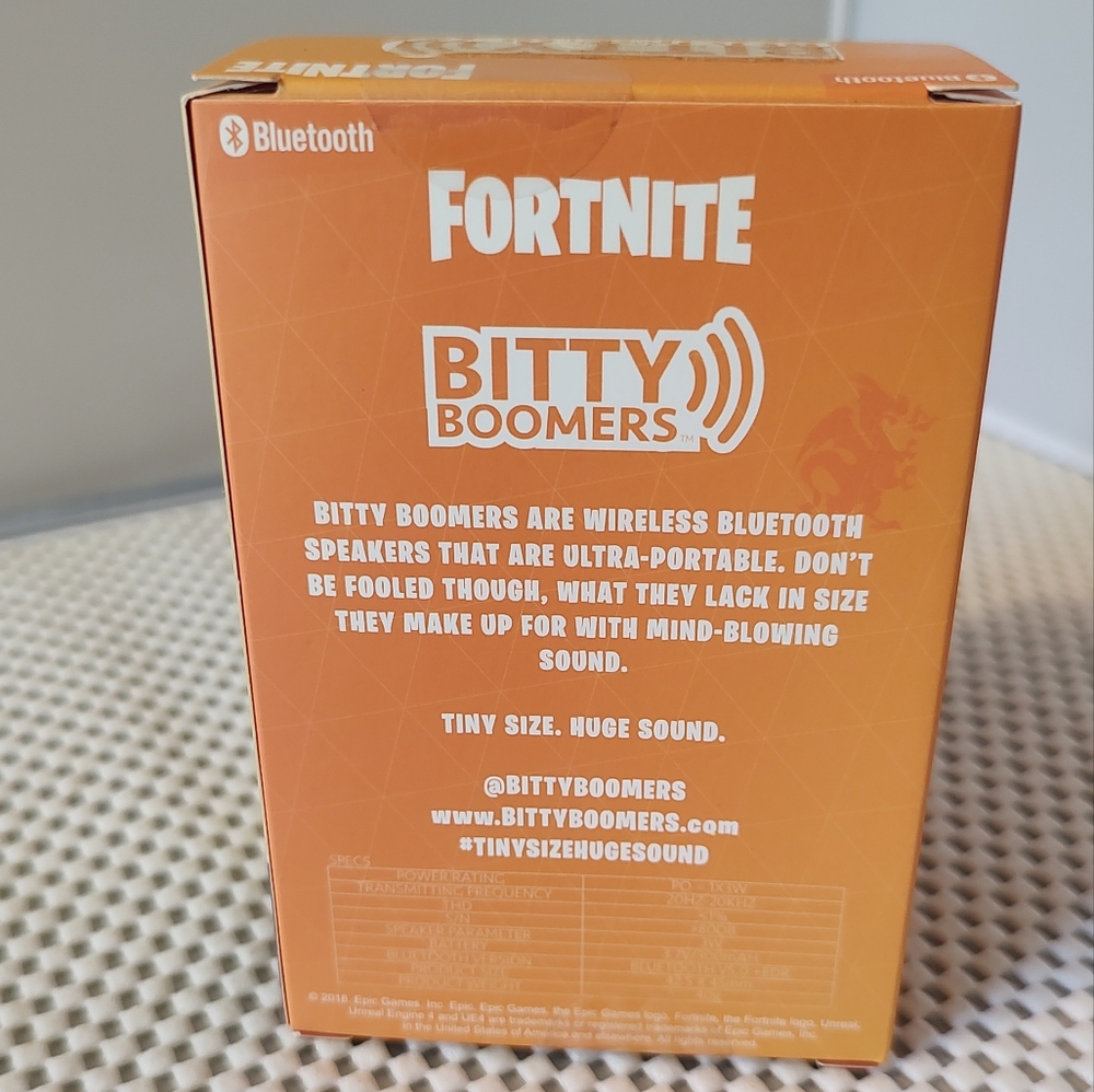 Fortnite Black Knight Bitty Boomers wireless bluetooth Speaker NWT - Picture 5 of 6